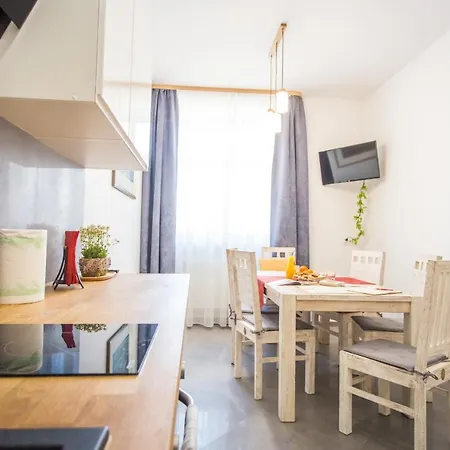 Fogra Travel Apartment Cracovia Esterno foto